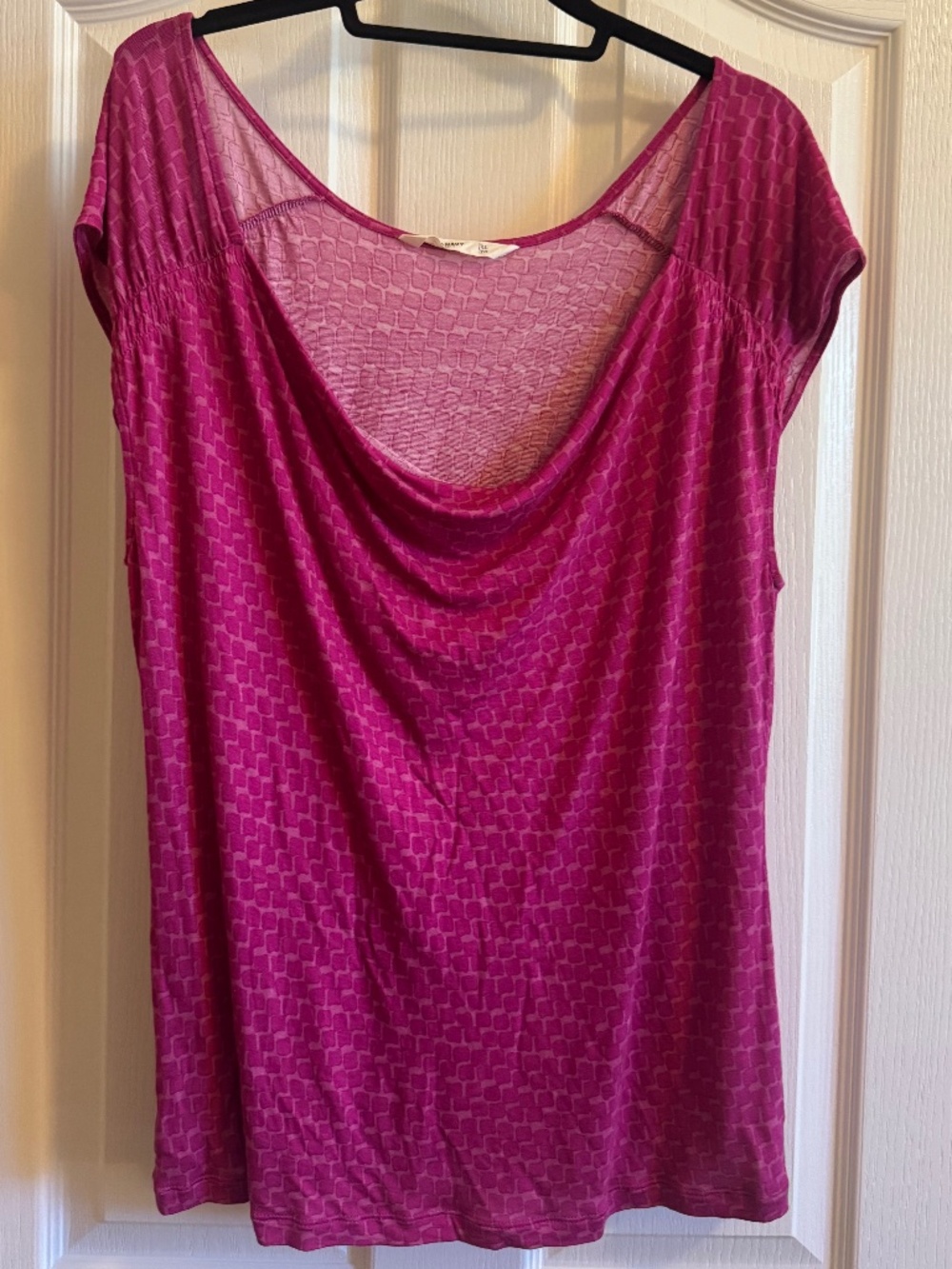 Old Navy Fuchsia top